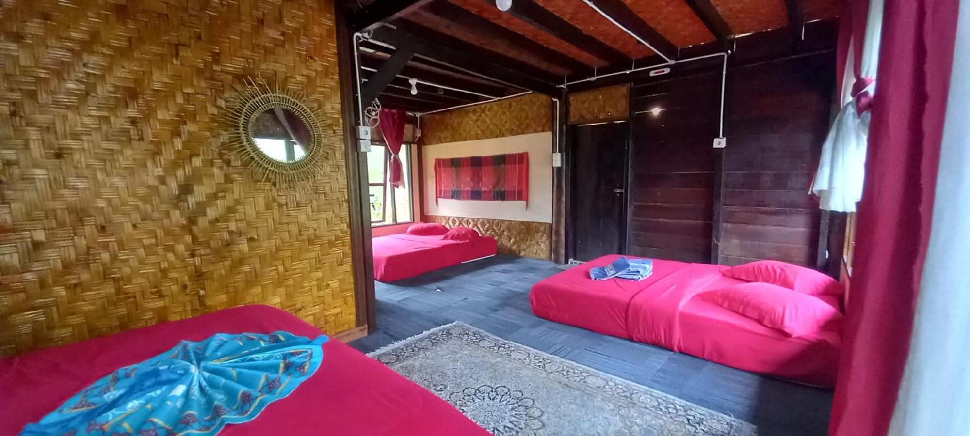 Canyon Jungle Stay Bukittinggi Habitación foto